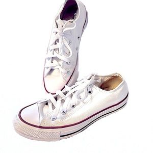 White Classic Converse chuck taylor all star